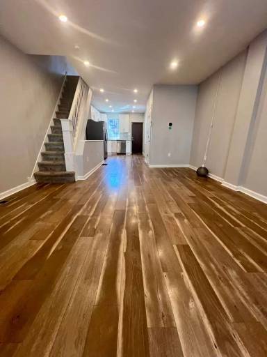 Main picture of 5612 Walton Ave