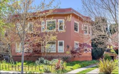 Main picture of 2632 Hillegass Ave
