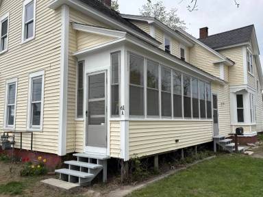 Main picture of 61 Chestnut St