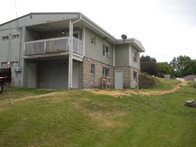 Main picture of 804 E Main St