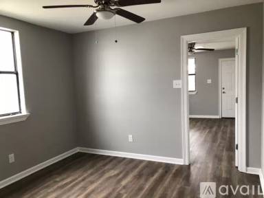 Main picture of 836 Carnation Ave