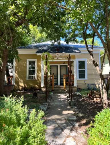 Main picture of 1704 Garden St - A