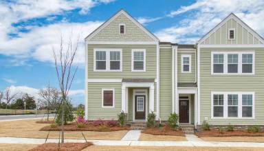Main picture of 905 Lyndon Station Dr
