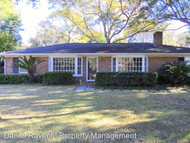 Main picture of 734 James Dr