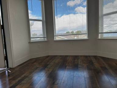 Main picture of 615 Eagle Dr