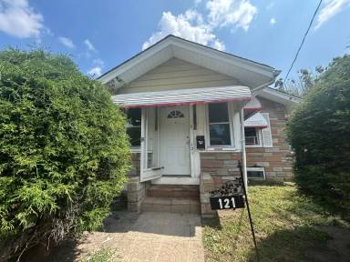 Main picture of 121 Anelve Ave