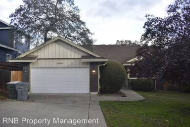 Main picture of 5985 Kingwood Cir