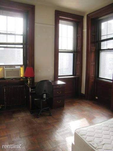Main picture of 985 Lexington Ave