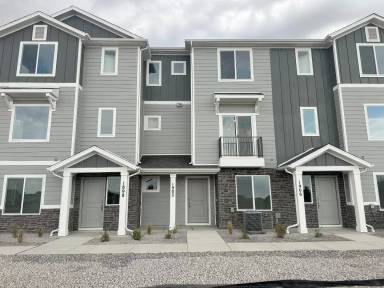 Main picture of 1902 E Thunder Ln