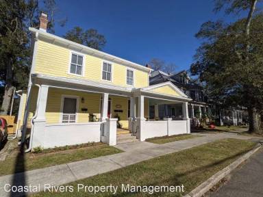 Main picture of 234 E 2nd St
