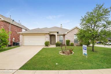 Main picture of 100 Cherokee Dr