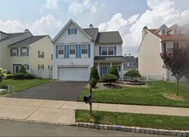 Main picture of 39 Cartier Dr