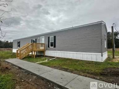 Main picture of 111 W 6th Ave