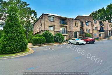 Main picture of 1002 Old Manor Rd