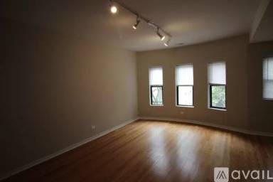 Main picture of 2325 W Arthur Ave