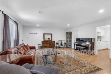 Main picture of 981 Castle Rock Rd