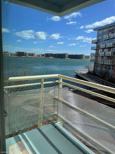 Main picture of 3 Battery Wharf