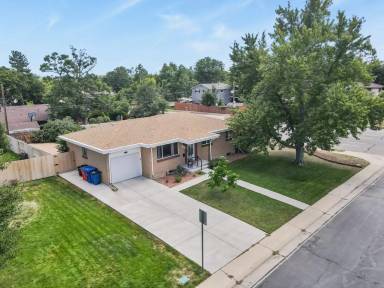 Main picture of 1092 S Iris St