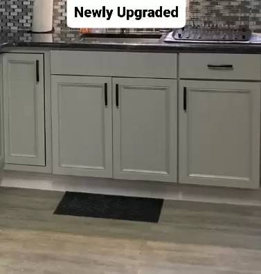 Main picture of 819 N 64th St