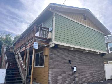 Main picture of 5618 N Greeley Ave