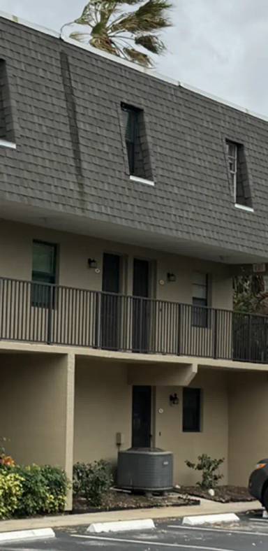Main picture of 1010 Pinetree Dr