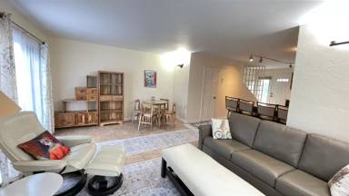 Main picture of 495 Chestnut St