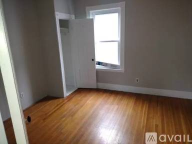 Main picture of 21 Whipple St