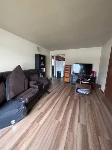 Main picture of 102 S Midpark Dr