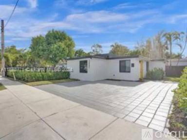 Main picture of 3661 NE 8th Ave