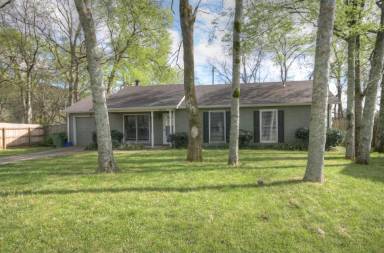 Main picture of 15125 Balsam Dr SE