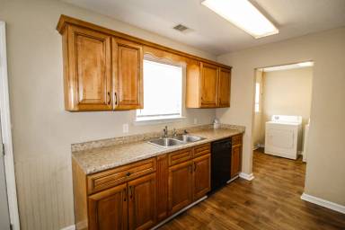 Main picture of 149 Herschel Dr