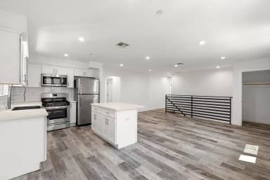 Main picture of 10853 Hartsook St