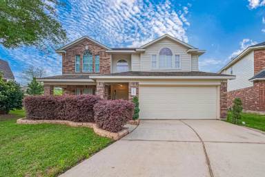 Main picture of 21103 N Valley Ct