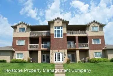 Main picture of 920 W Cherry St
