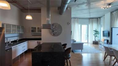 Main picture of South River Condominium