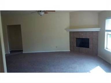 Main picture of 1759 S Sinclair Ave