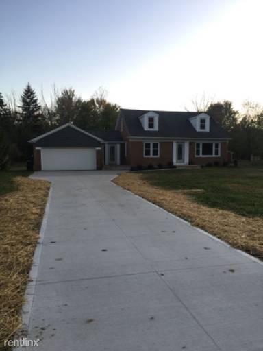 Main picture of 2796 Harris Rd