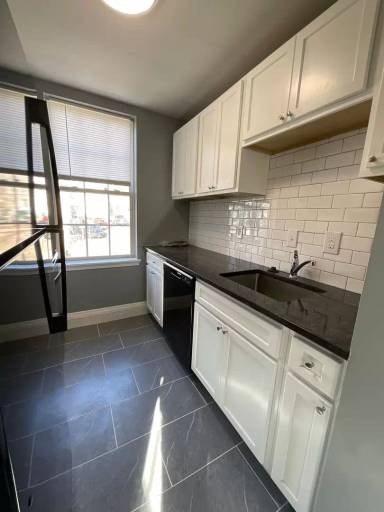 Main picture of 435 Chestnut St