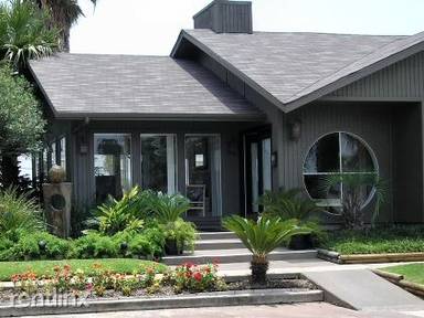 Main picture of Driftwood Apartments