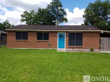 Main picture of 380 Oriole Dr