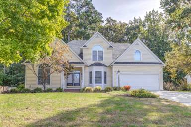 Main picture of 108 Oak Island Dr