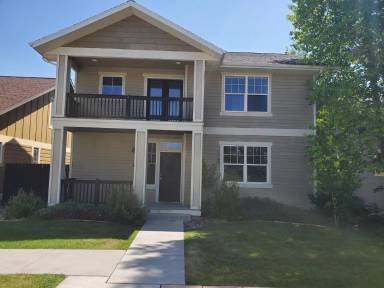 Main picture of 3883 Bosal St