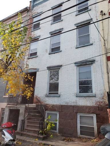Main picture of 41 Trinity Pl