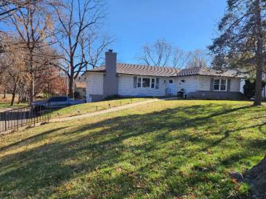 Main picture of 6105 Slater St
