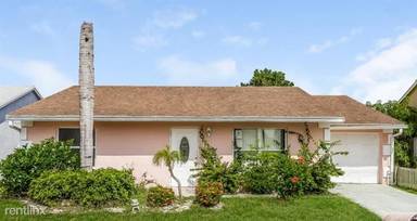 Main picture of 1223 SW 46th Ter