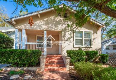Main picture of 3945 3rd Ave