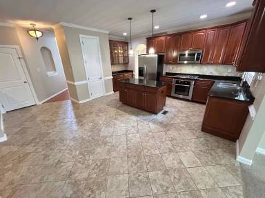 Main picture of 912 Bells Creek Ct