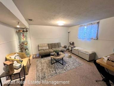 Main picture of 1619 Pierre St