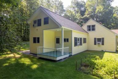 Main picture of 200 Applewood Ln