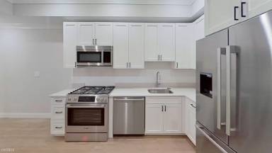 Main picture of 47 Englewood Ave